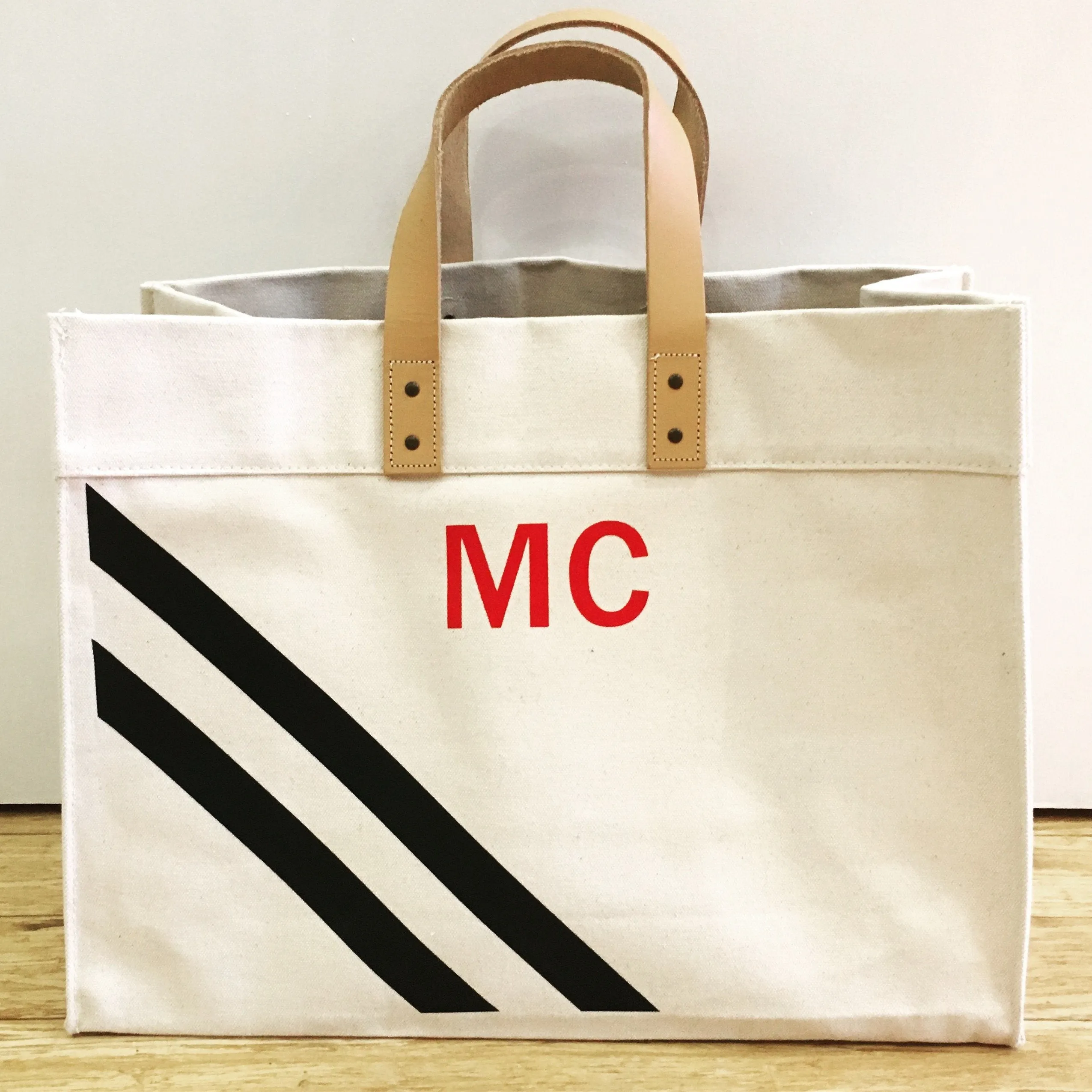 Advantage Tote Diagonal Stripes