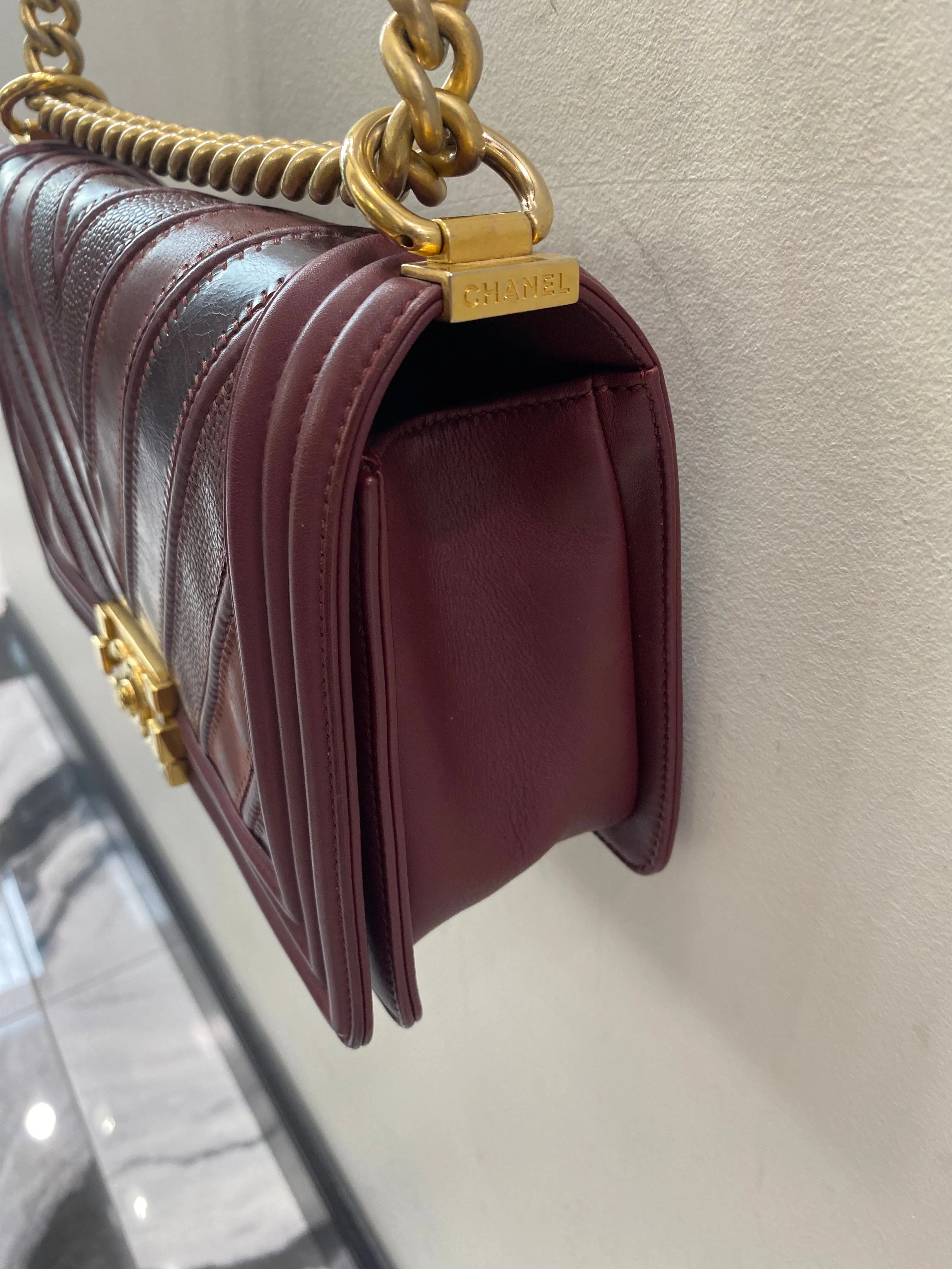 CHANEL CHEVRON QUILTED LAMBSKIN BOY BAG NEW MEDIUM
