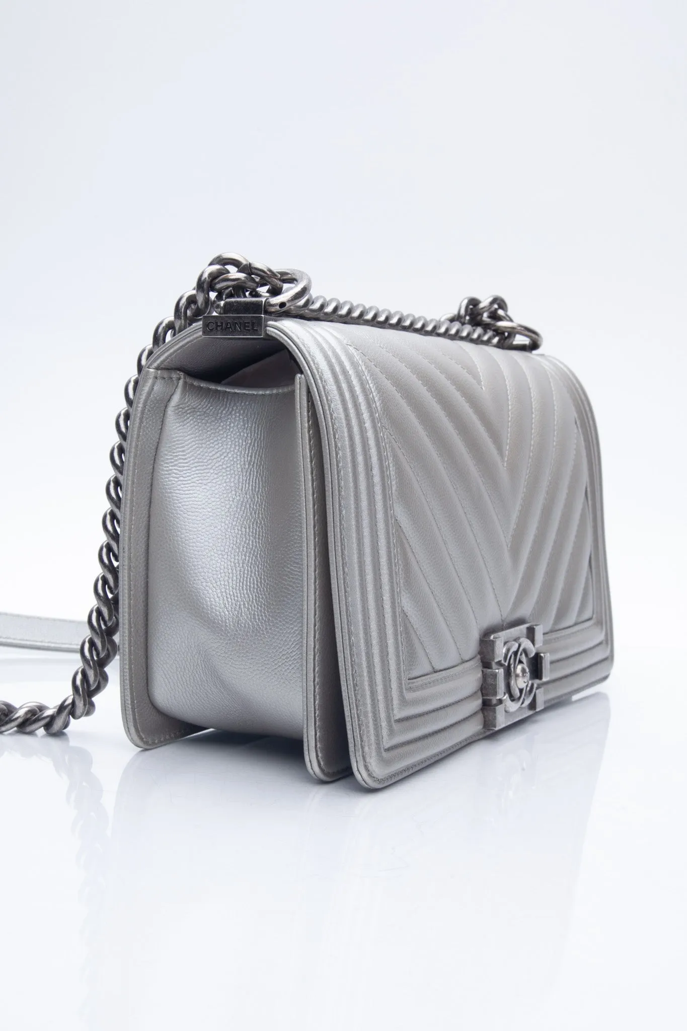 CHANEL Metallic Silver Caviar Chevron Medium Boy Flap