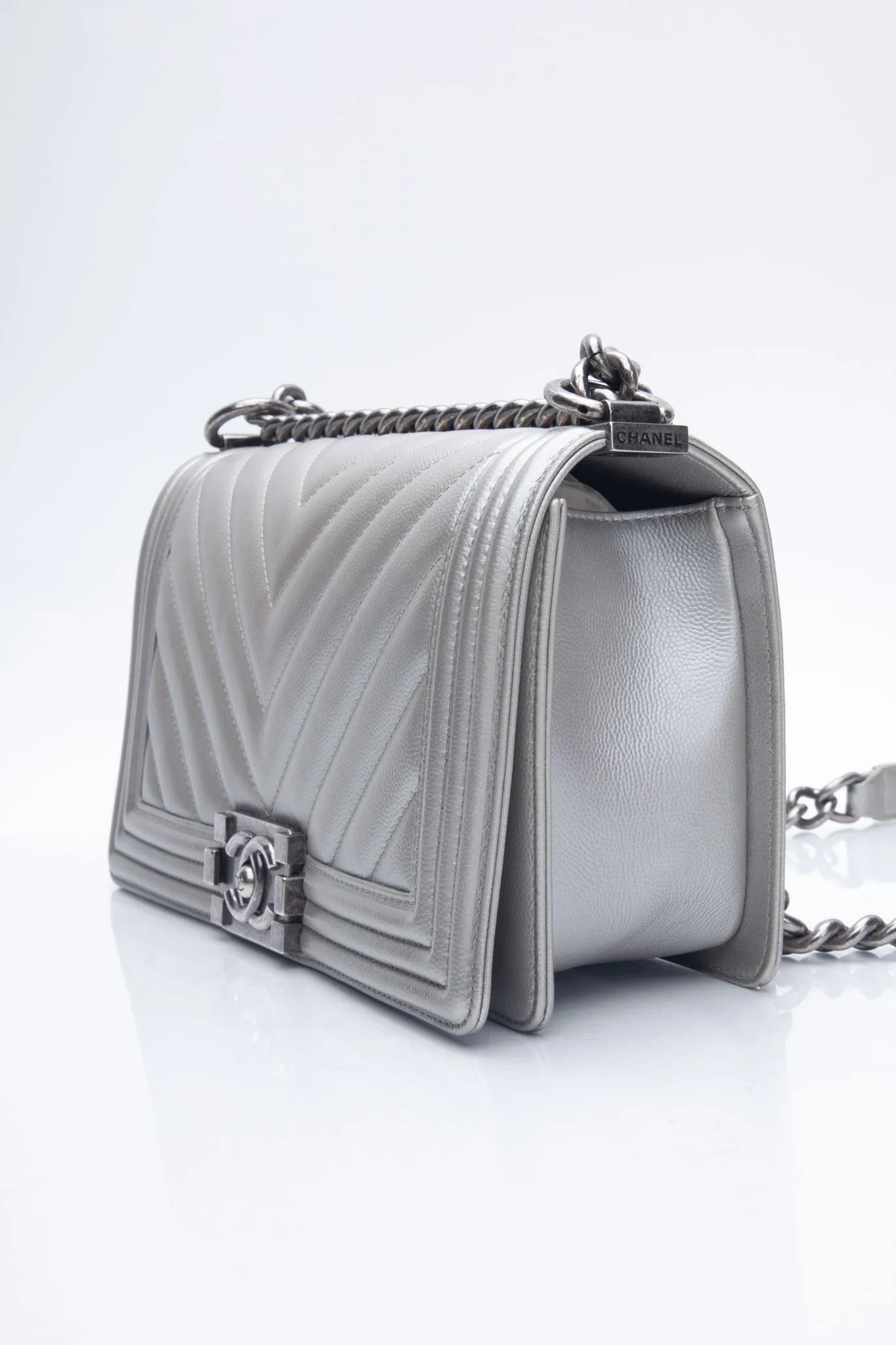 CHANEL Metallic Silver Caviar Chevron Medium Boy Flap