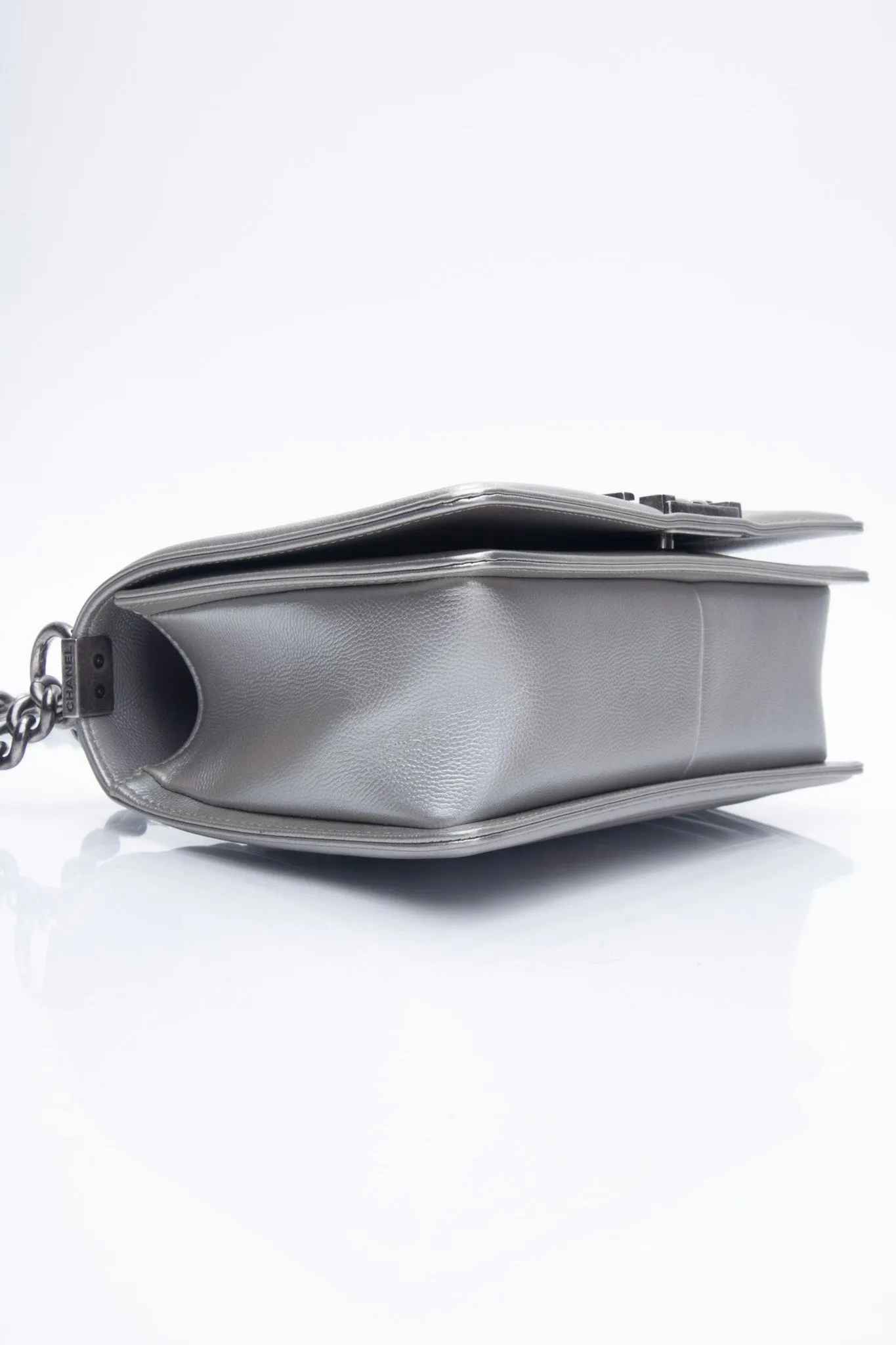 CHANEL Metallic Silver Caviar Chevron Medium Boy Flap