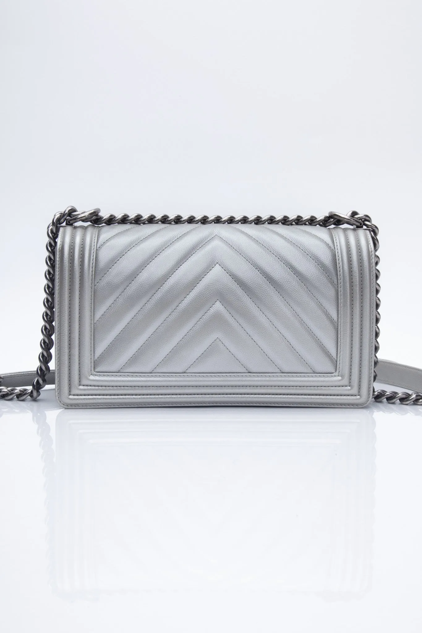 CHANEL Metallic Silver Caviar Chevron Medium Boy Flap