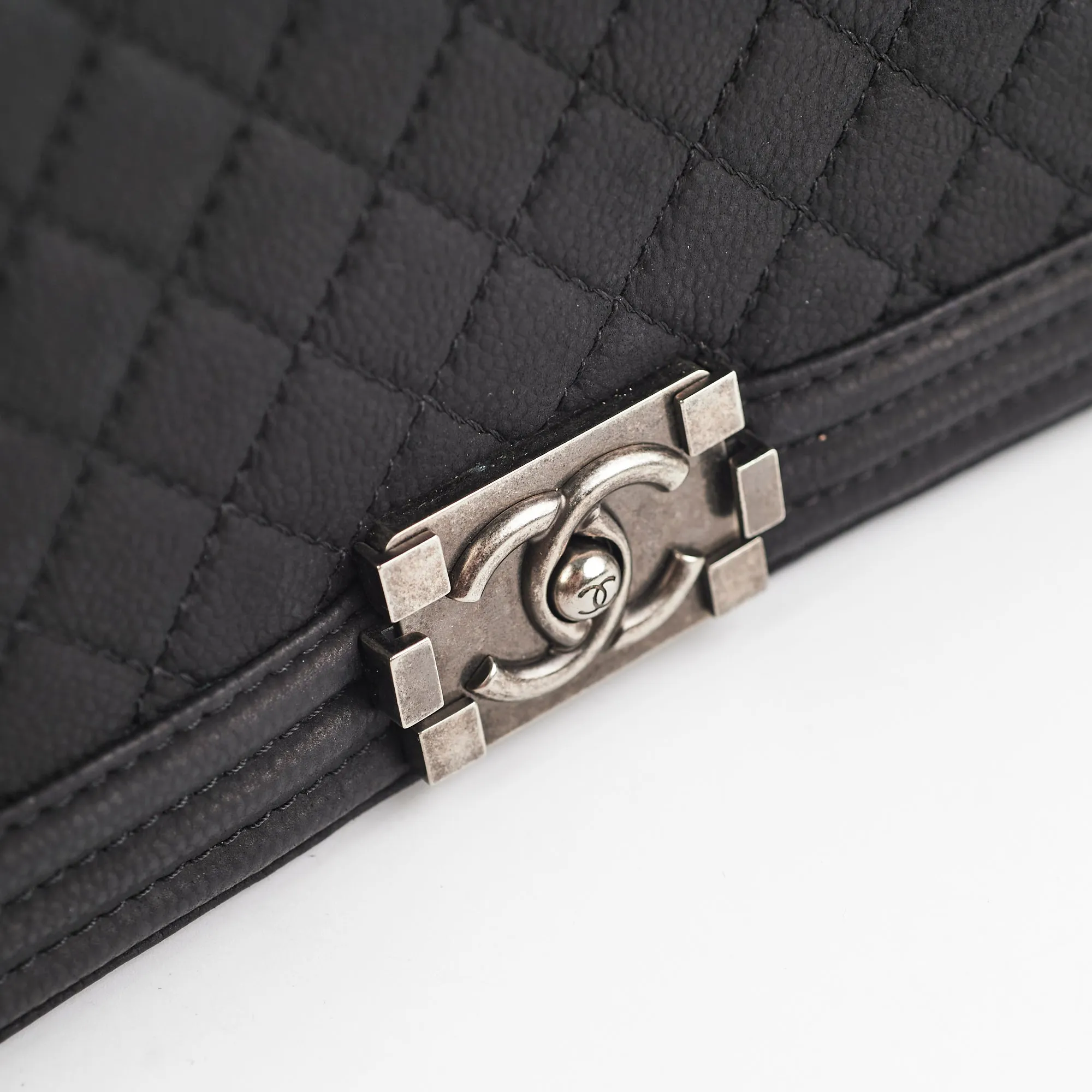 Chanel Old Medium Boy Black