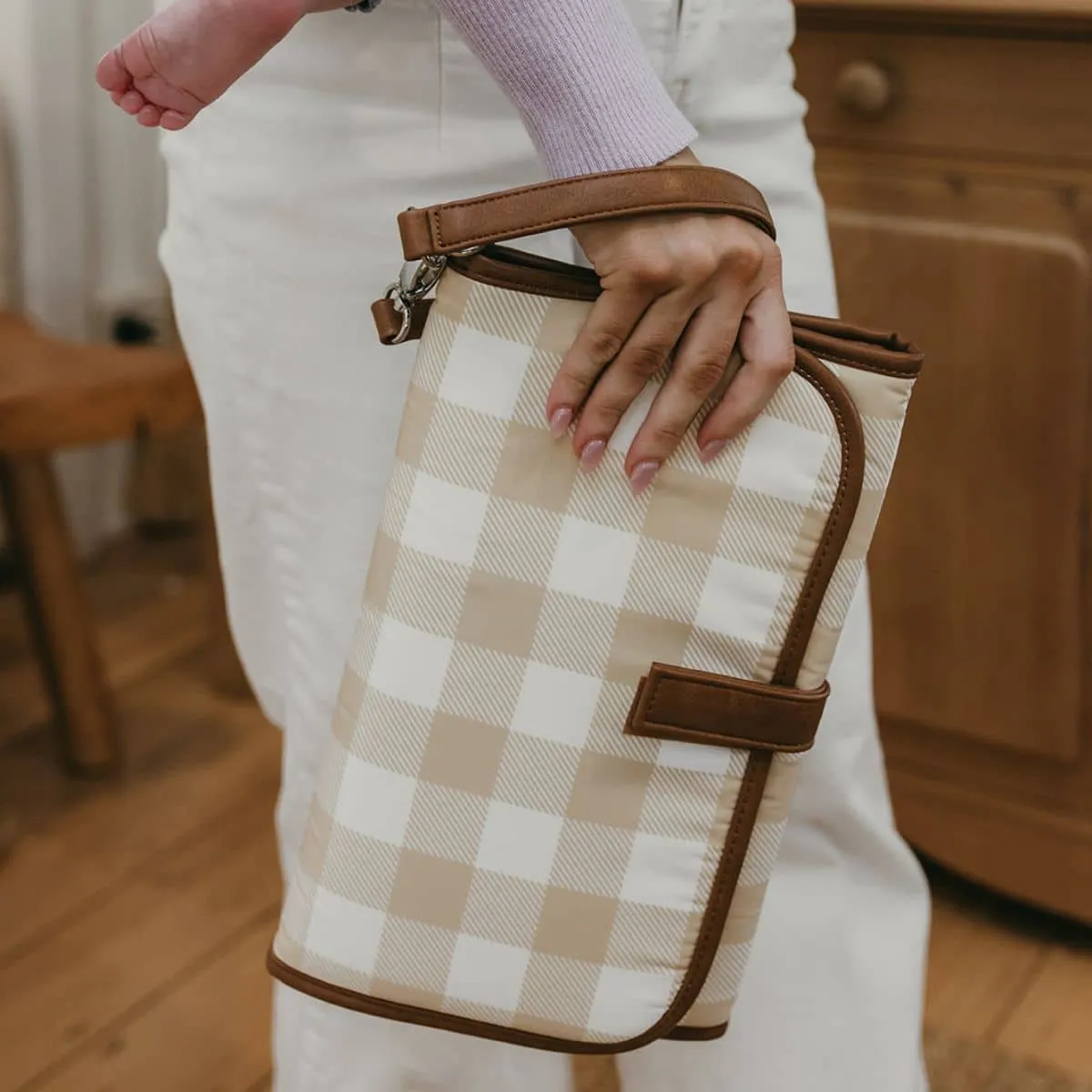 OiOi Change Mat Clutch - Gingham/Beige
